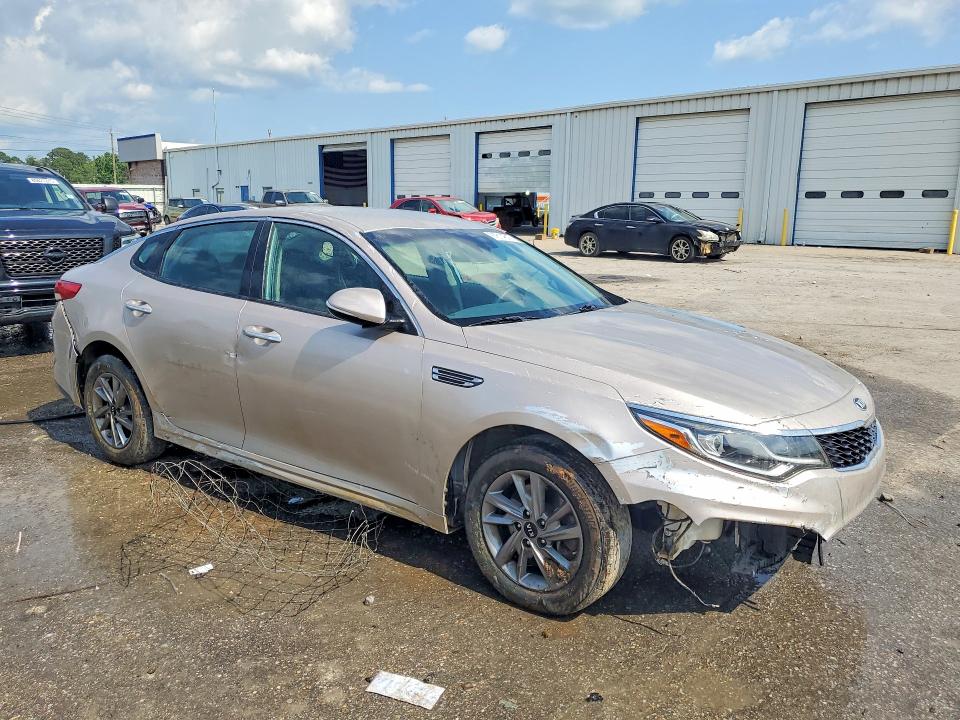 Photo 4 from auction – 2020 KIA OPTIMA with VIN 5XXGT4L30LG436739