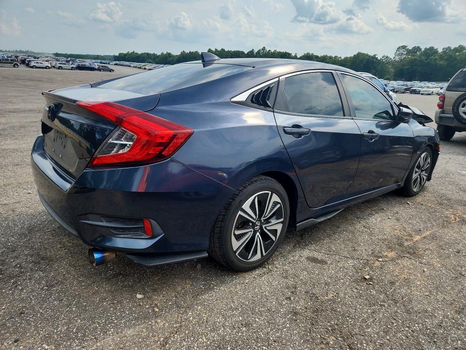 Photo 3 from auction – 2016 HONDA CIVIC with VIN 19XFC1F49GE044078