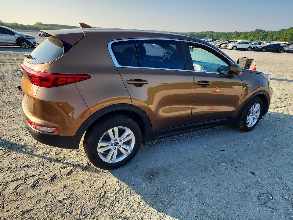Photo 3 from auction – 2017 KIA SPORTAGE with VIN KNDPMCAC7H7144693