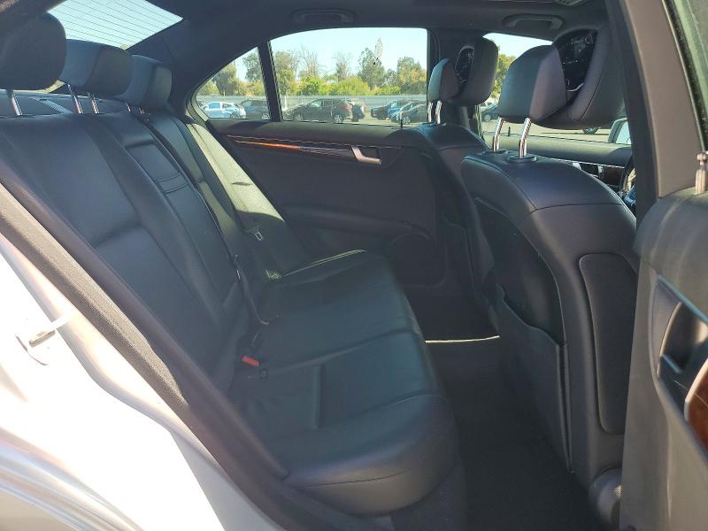 Photo 10 from auction – 2014 MERCEDES-BENZ C with VIN WDDGF4HB6EA958996