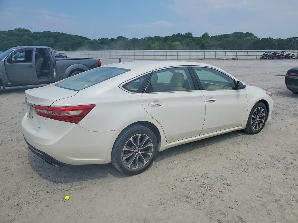 Photo 3 from auction – 2018 TOYOTA AVALON with VIN 4T1BK1EB6JU281391