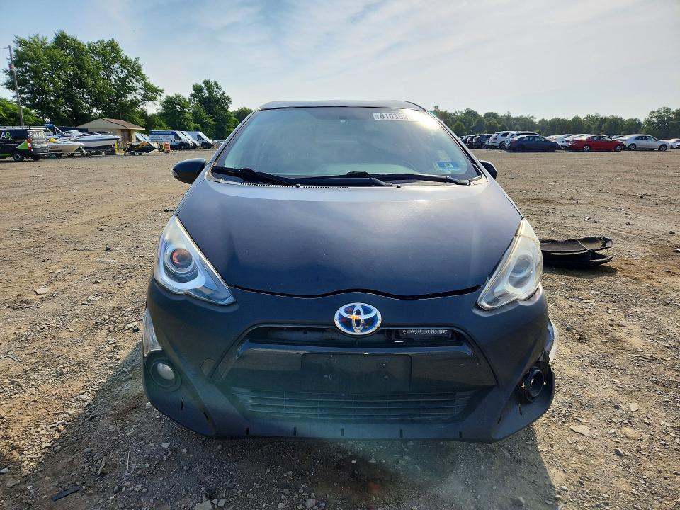 Photo 5 from auction – 2016 TOYOTA PRIUS C with VIN JTDKDTB36G1123540