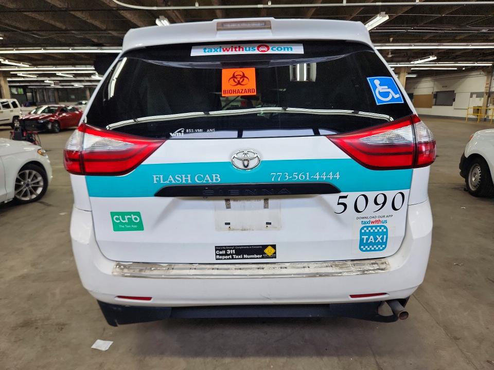Photo 6 from auction – 2020 TOYOTA SIENNA with VIN 5TDZZ3DC3LS036785