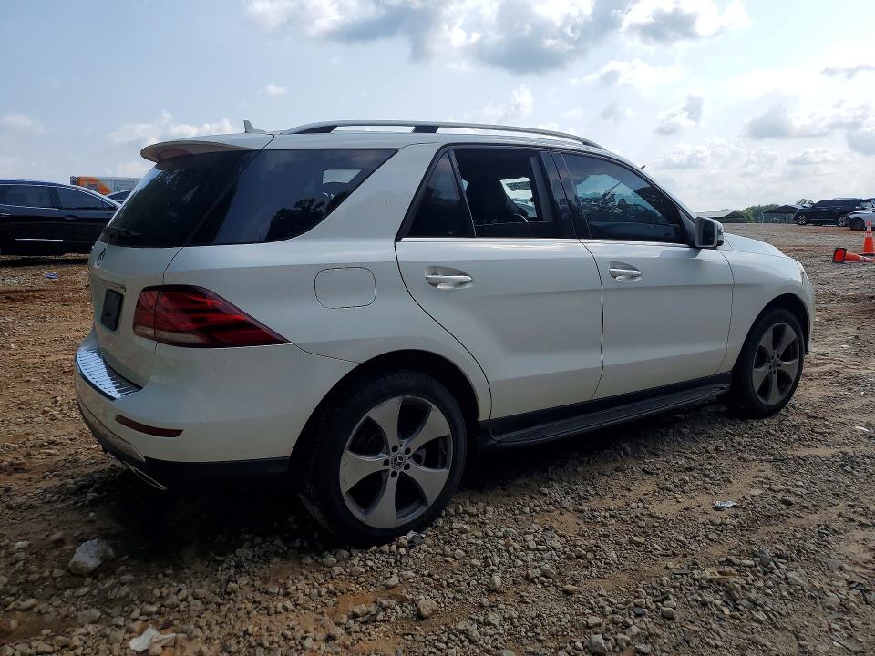 Photo 3 from auction – 2016 MERCEDES-BENZ GLE with VIN 4JGDA5JB2GA761253