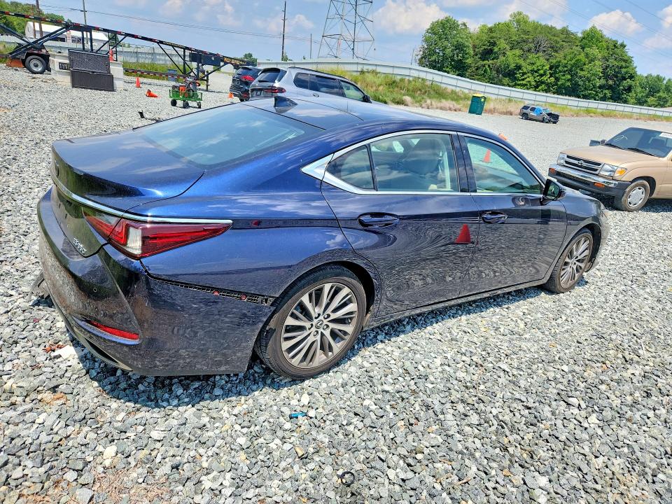 Photo 3 from auction – 2019 LEXUS ES with VIN 58ABZ1B15KU006824