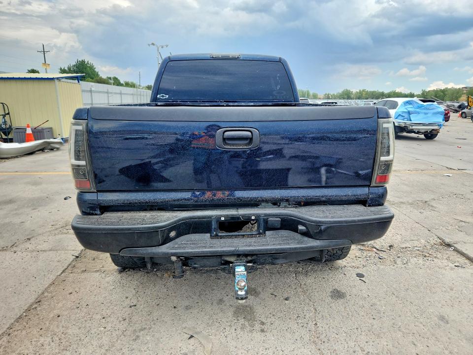 Photo 6 from auction – 2005 CHEVROLET SILVERADO with VIN 1GCEK19Z55Z244933