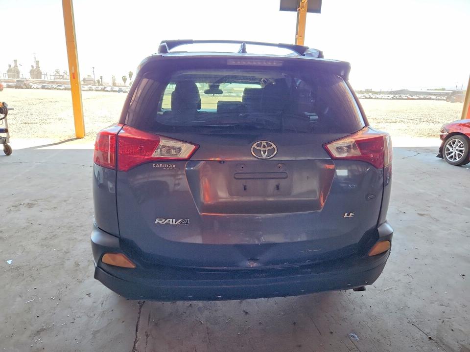 Photo 6 from auction – 2017 TOYOTA RAV4 with VIN JTMRFREV5HD214548