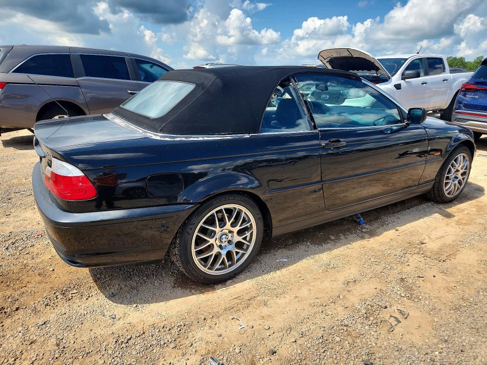 Photo 3 from auction – 2002 BMW 325 with VIN WBABS33432PG86466