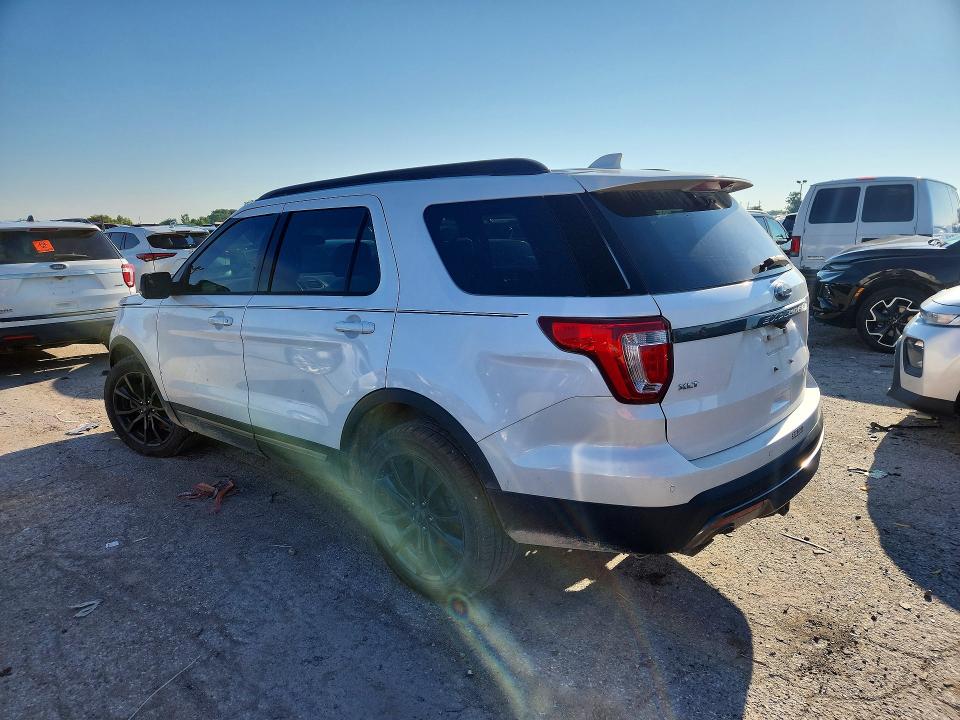 Photo 2 from auction – 2017 FORD EXPLORER with VIN 1FM5K8D89HGA98328