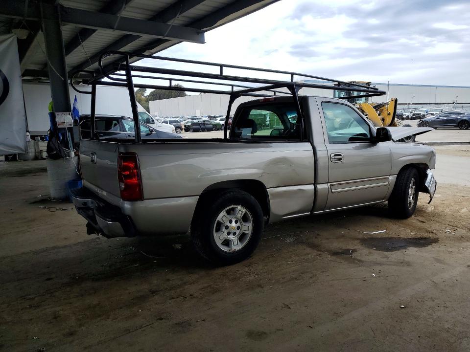 Photo 3 from auction – 2003 CHEVROLET SILVERADO with VIN 1GCEC14T03Z258607