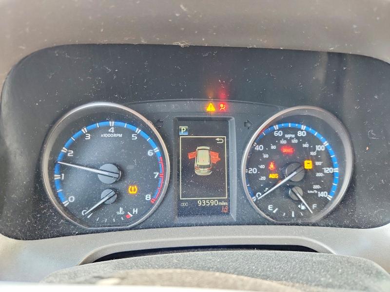 Photo 9 from auction – 2018 TOYOTA RAV4 with VIN 2T3ZFREV7JW508879