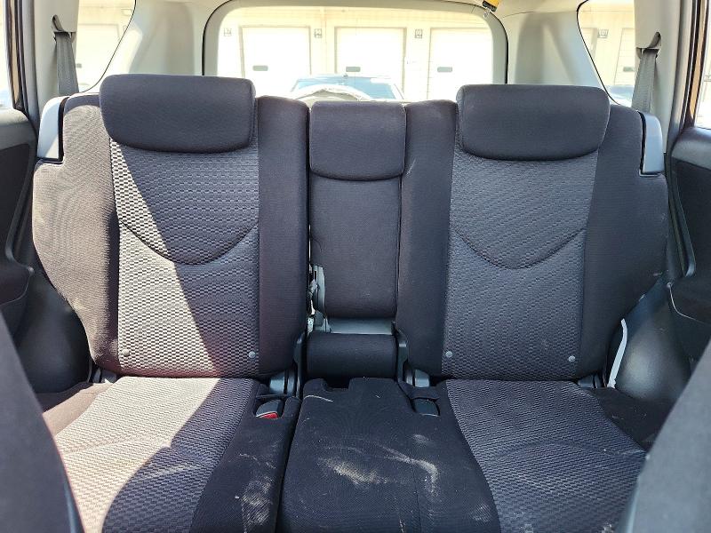 Photo 10 from auction – 2006 TOYOTA RAV4 with VIN JTMZK32V265003845