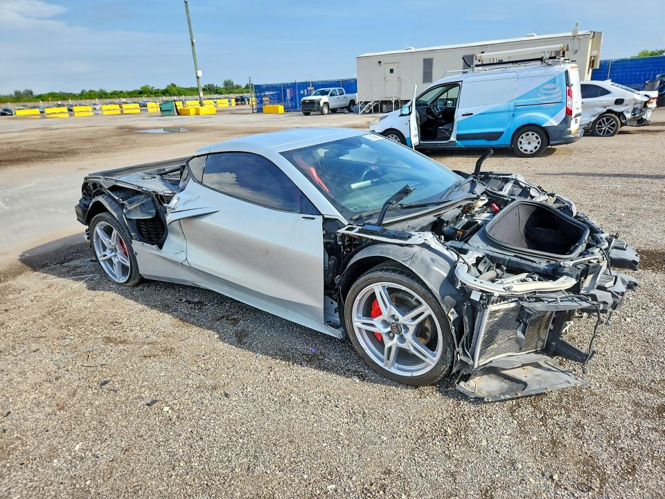 Photo 4 from auction – 2022 CHEVROLET CORVETTE with VIN 1G1YA2D43N5110973