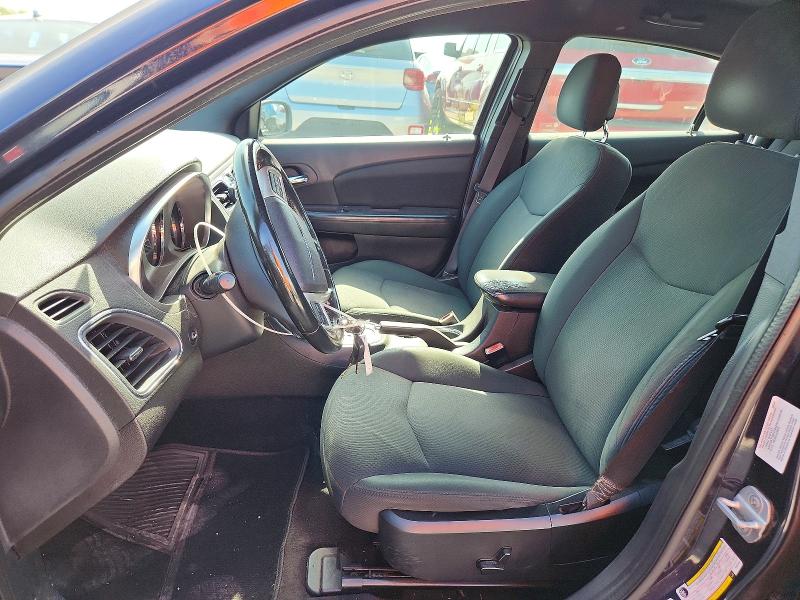 Photo 7 from auction – 2011 CHRYSLER 200 with VIN 1C3BC1FGXBN552593