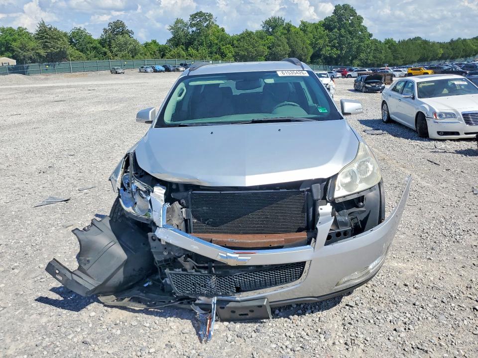 Photo 5 from auction – 2010 CHEVROLET TRAVERSE with VIN 1GNLVGED5AJ245012