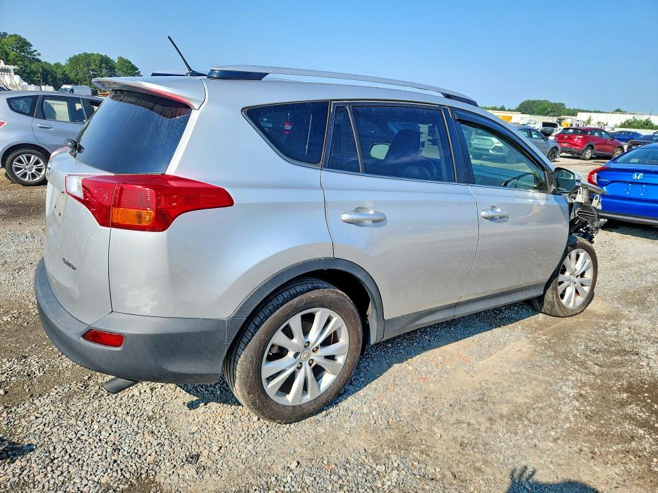 Photo 3 from auction – 2014 TOYOTA RAV4 with VIN JTMYFREV9ED035503