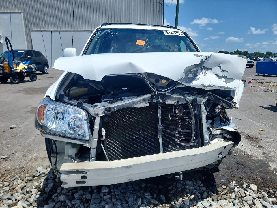 Photo 5 from auction – 2005 TOYOTA HIGHLANDER with VIN JTEDP21A050058483