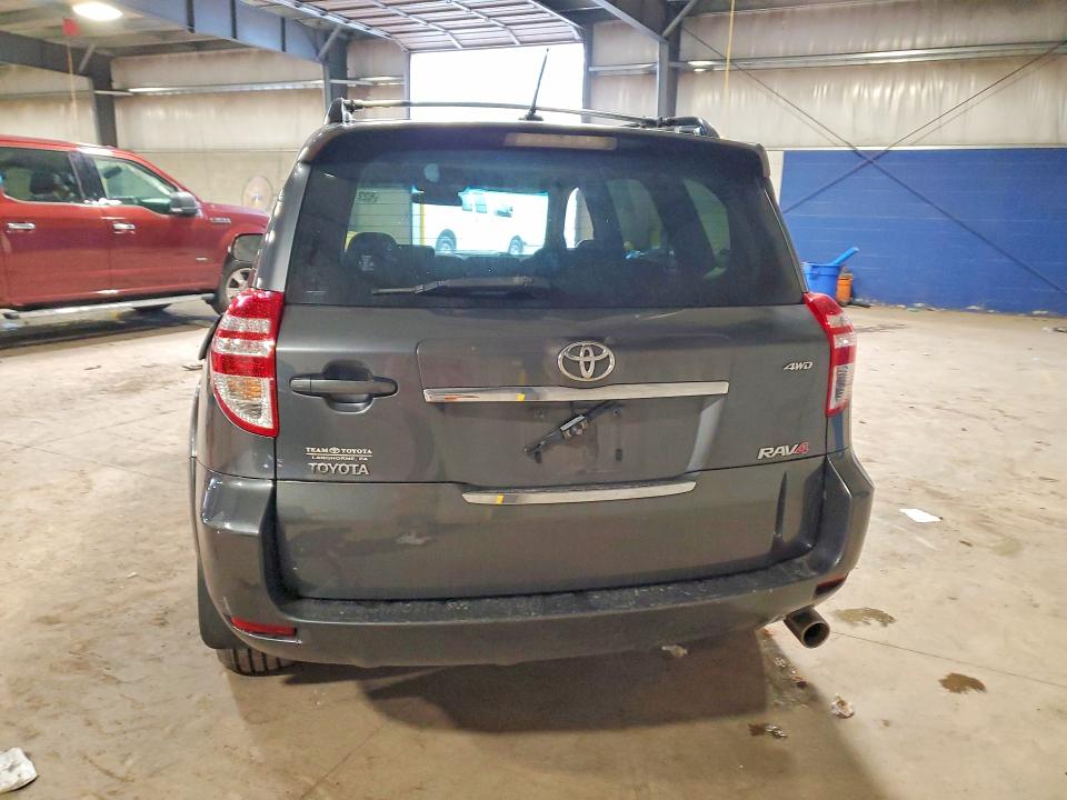 Photo 6 from auction – 2009 TOYOTA RAV4 with VIN JTMBK32VX95082655