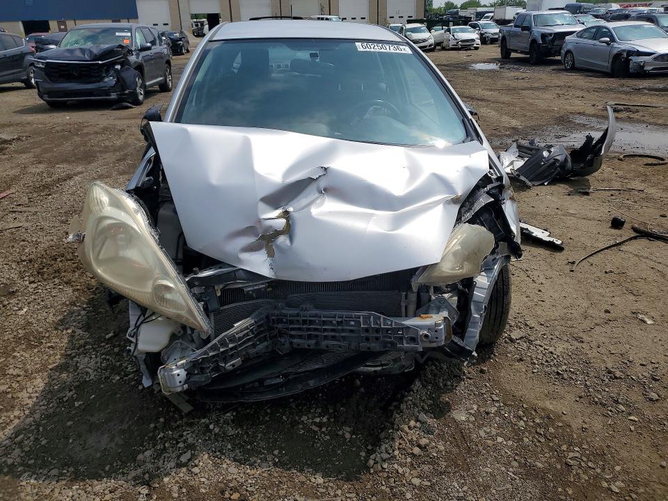 Photo 5 from auction – 2011 HONDA FIT with VIN JHMGE8H64BC003863