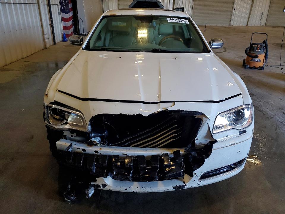 Photo 5 from auction – 2013 CHRYSLER 300C with VIN 2C3CCAKG7DH619043