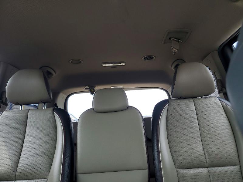 Photo 10 from auction – 2016 KIA SEDONA with VIN KNDMC5C14G6180939