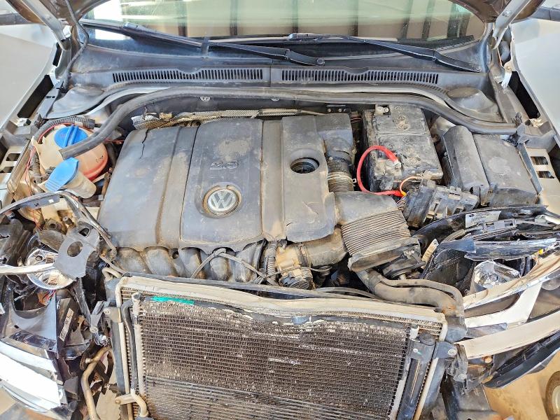 Photo 11 from auction – 2012 VOLKSWAGEN JETTA with VIN 3VWDX7AJ5CM355807