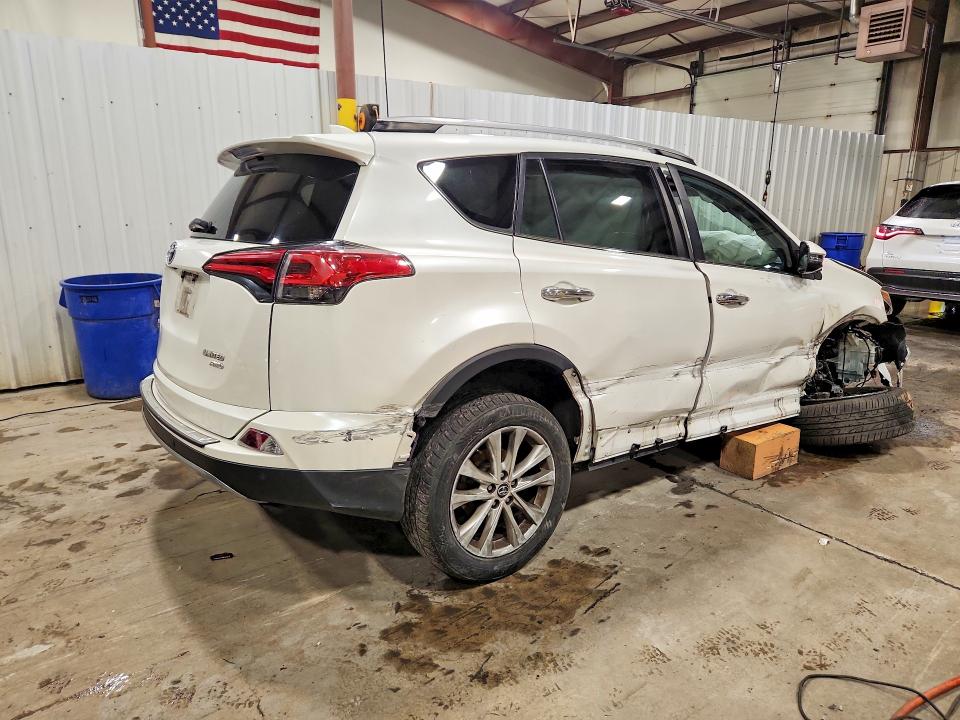 Photo 3 from auction – 2018 TOYOTA RAV4 with VIN 2T3DFREV3JW837282