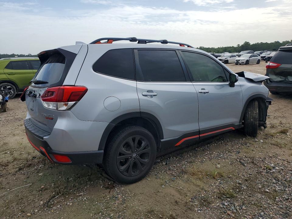 Photo 3 from auction – 2019 SUBARU FORESTER with VIN JF2SKAKC4KH521437