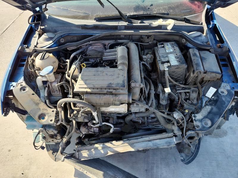 Photo 11 from auction – 2017 VOLKSWAGEN JETTA with VIN 3VW2B7AJXHM383826