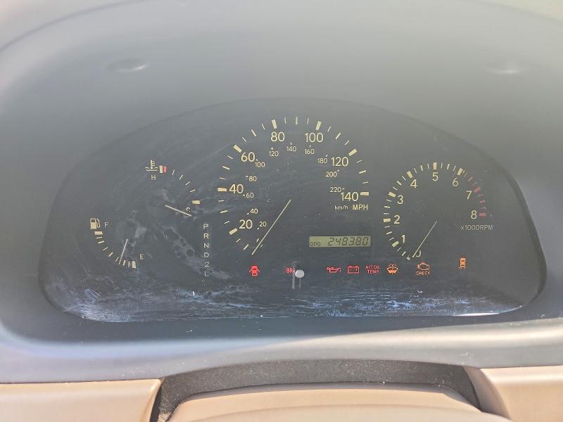 Photo 9 from auction – 2001 LEXUS RX with VIN JTJHF10U910166851