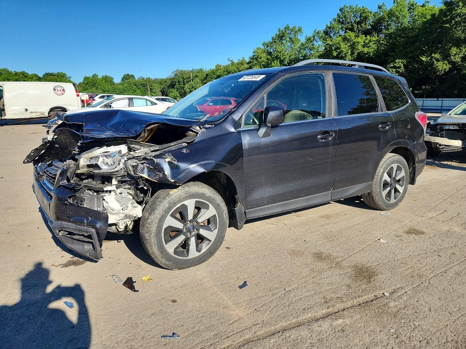 SUBARU FORESTER 2018 with VIN JF2SJARC1JH421173 - Photo from auction