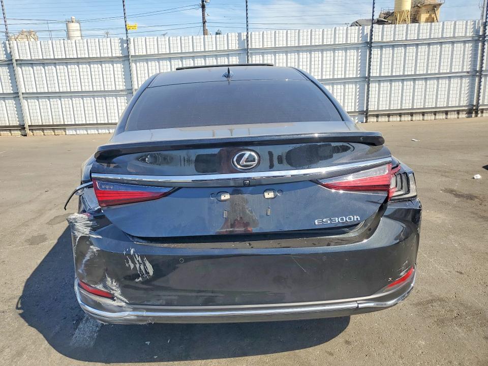 صورة رقم 6 من المزاد - 2025 LEXUS ES 300H مع VIN 58AEA1C10SU073513