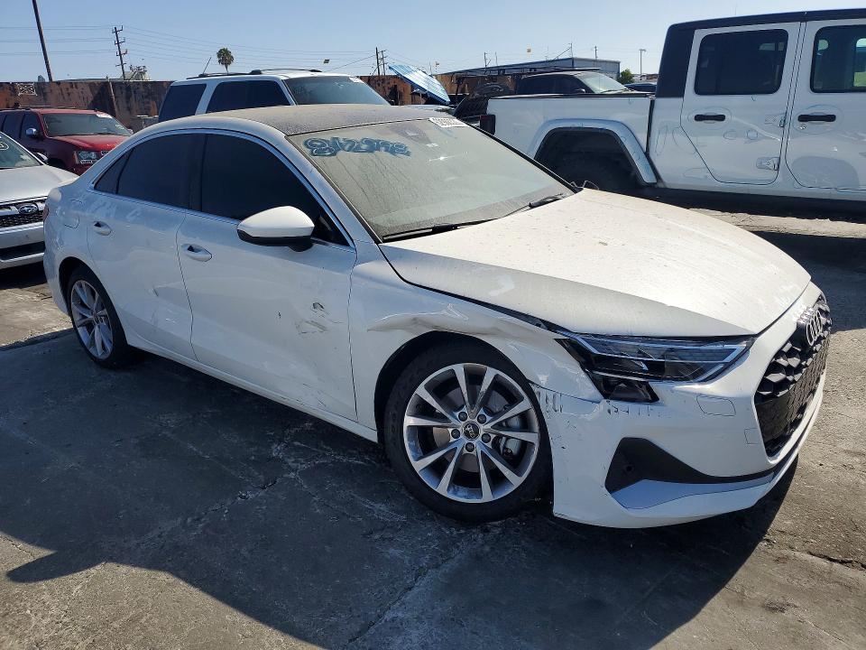 Foto 4 de la subasta – 2025 AUDI A3 con VIN WAUGUDGY9SA153668