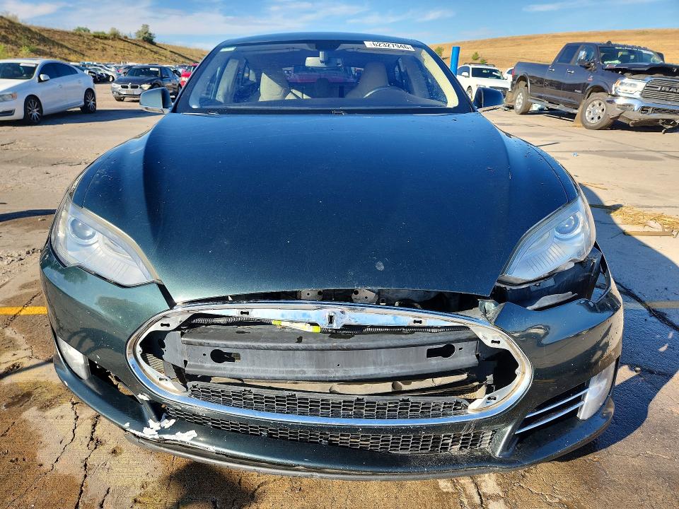 Photo 5 from auction – 2014 TESLA MODEL S with VIN 5YJSA1H16EFP32943
