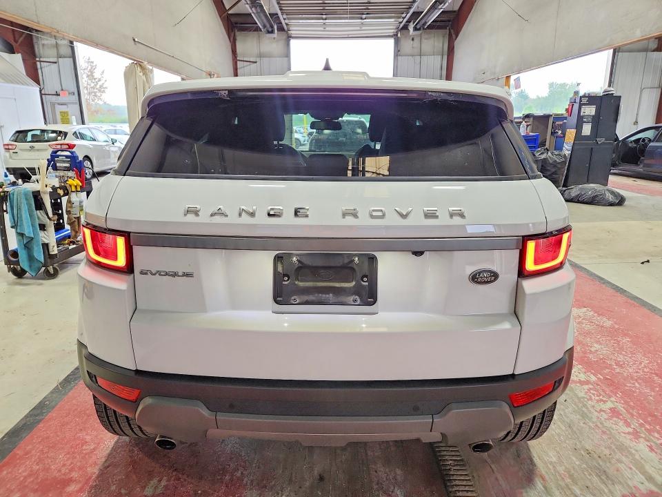 Photo 6 from auction – 2019 LAND ROVER RANGE ROVER EVOQUE with VIN SALVP2RX2KH340793