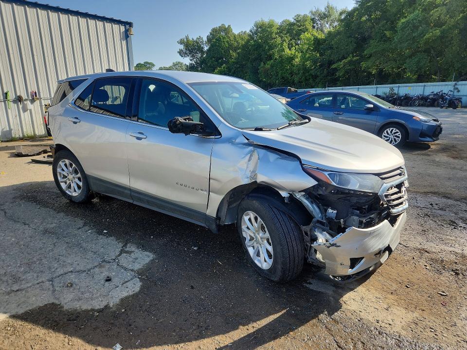Foto 4 de la subasta – 2018 CHEVROLET EQUINOX con VIN 3GNAXJEV8JS577032