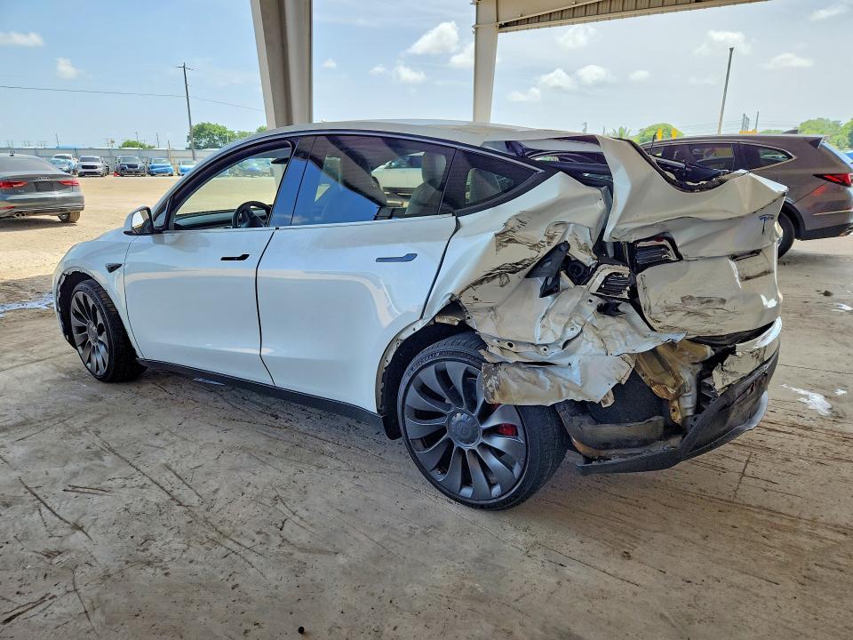 Photo 2 from auction – 2020 TESLA MODEL Y with VIN 5YJYGDEF7LF040780