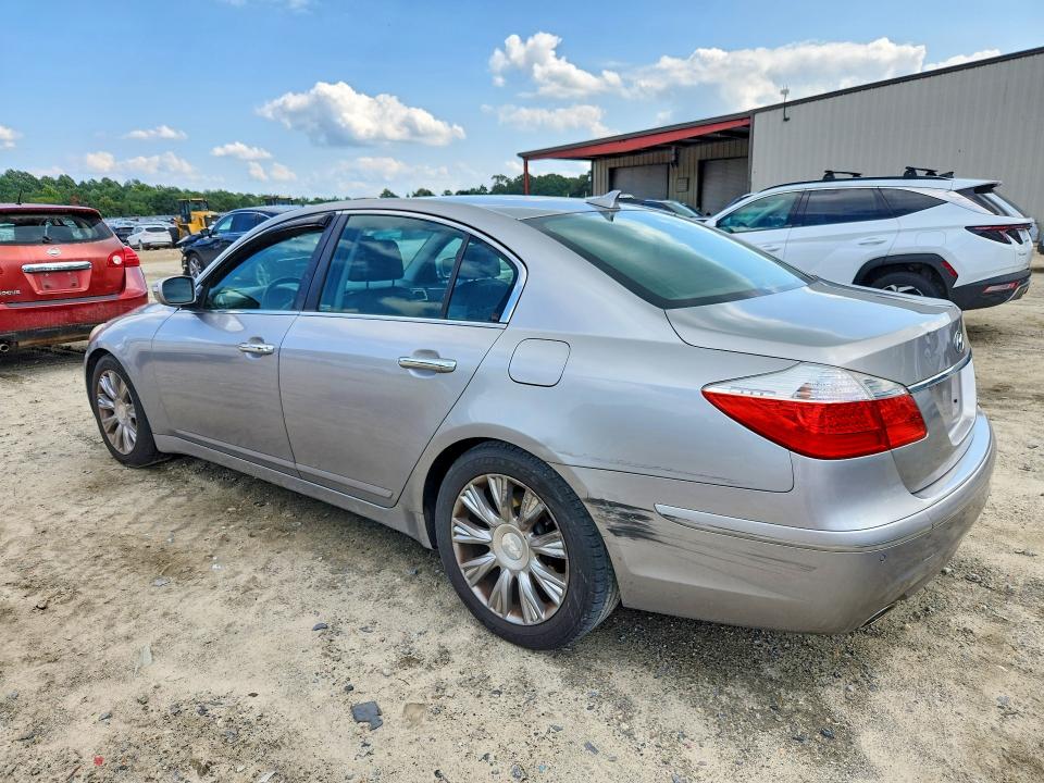 Photo 2 from auction – 2009 HYUNDAI GENESIS with VIN KMHGC46E59U024232