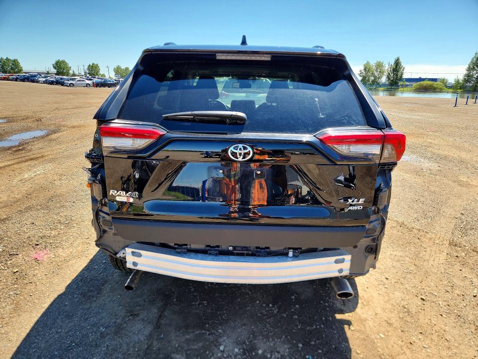 Photo 6 from auction – 2024 TOYOTA RAV4 with VIN 2T3R1RFV2RC447144