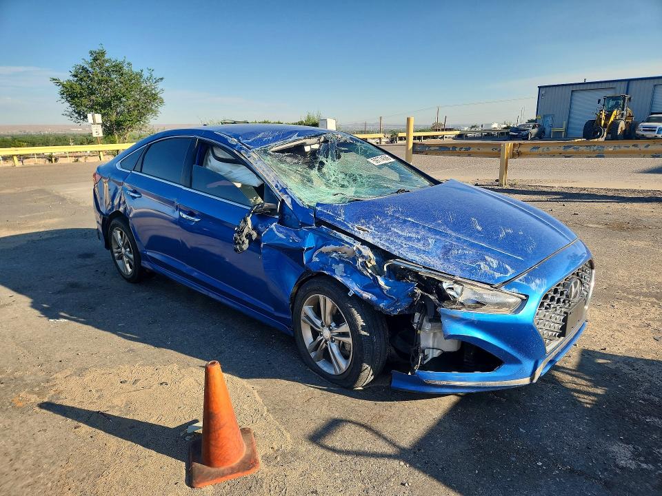 Photo 4 from auction – 2019 HYUNDAI SONATA with VIN 5NPE34AF6KH783371