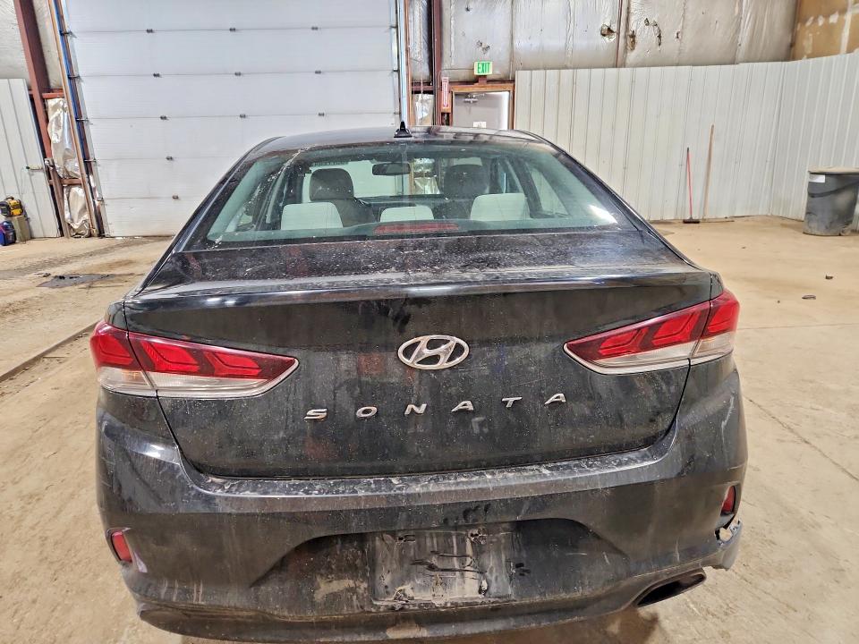 Photo 6 from auction – 2018 HYUNDAI SONATA with VIN 5NPE34AF3JH662831