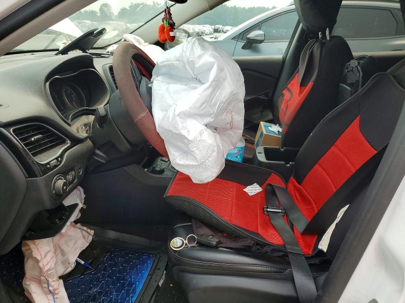 Photo 7 from auction – 2019 JEEP CHEROKEE with VIN 1C4PJMLB6KD418011