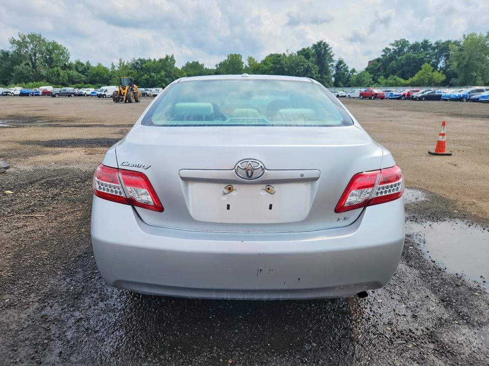 Photo 6 from auction – 2011 TOYOTA CAMRY with VIN 4T4BF3EK1BR106473