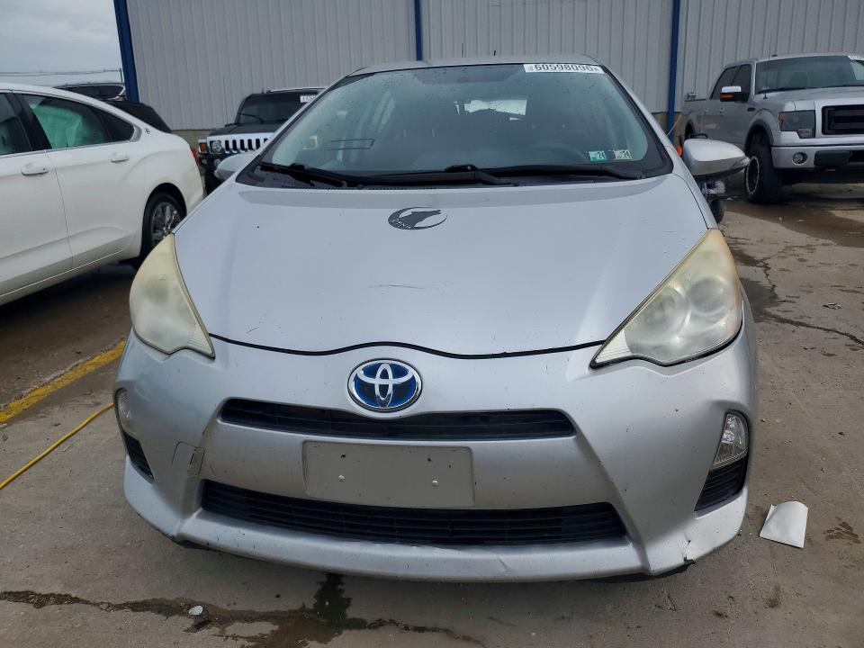 Photo 5 from auction – 2012 TOYOTA PRIUS C with VIN JTDKDTB3XC1509064