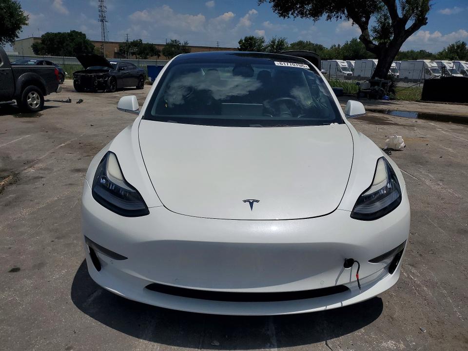 Photo 5 from auction – 2019 TESLA MODEL 3 with VIN 5YJ3E1EA5KF482412