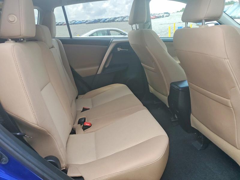 Photo 11 from auction – 2014 TOYOTA RAV4 with VIN 2T3RFREV4EW218444