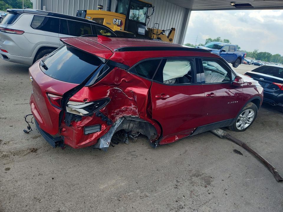 Photo 3 from auction – 2022 CHEVROLET BLAZER with VIN 3GNKBCR48NS137429