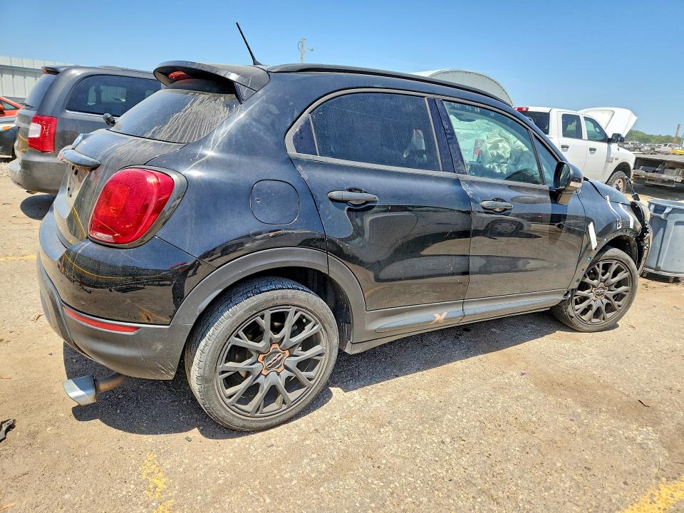 Снимка 3 от търг – 2017 FIAT 500X с VIN ZFBCFXCB6HP627244