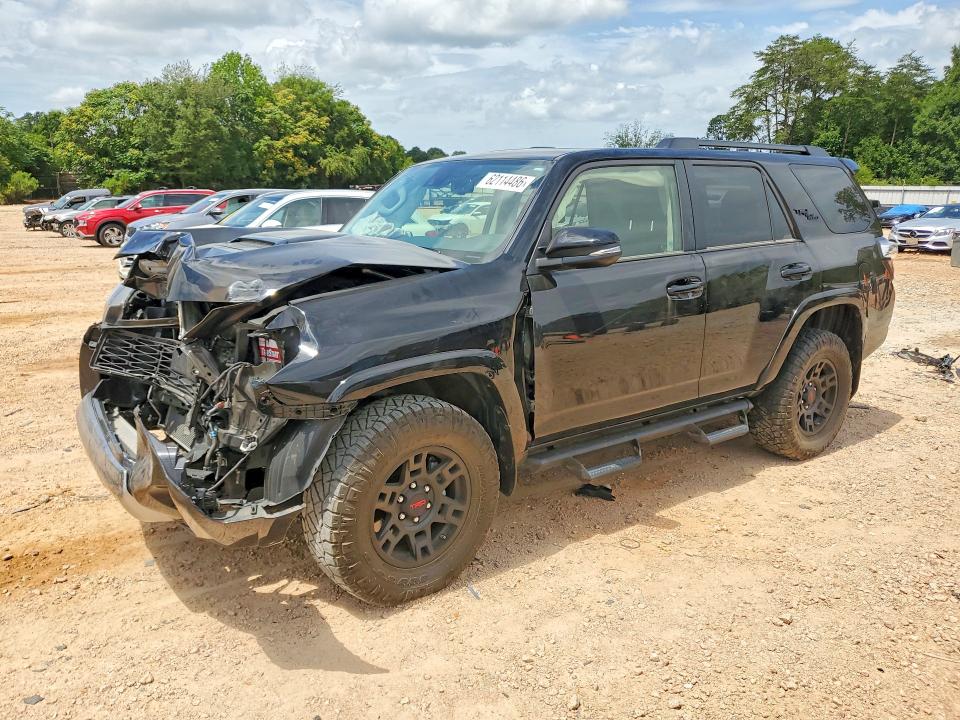 TOYOTA 4RUNNER 2023 with VIN JTERU5JRXP6170634 - Photo from auction