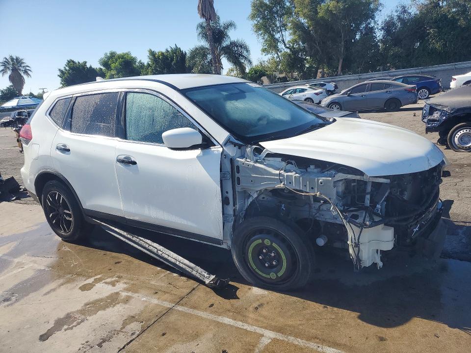 Фото 4 с аукциона – 2018 NISSAN ROGUE с VIN KNMAT2MT1JP603494